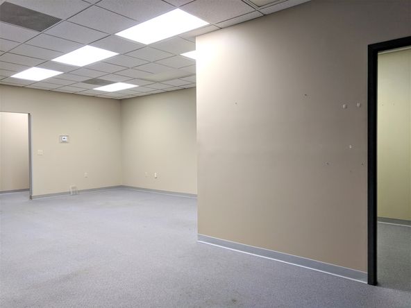 901 West Main Street, El Paso, IL 61738